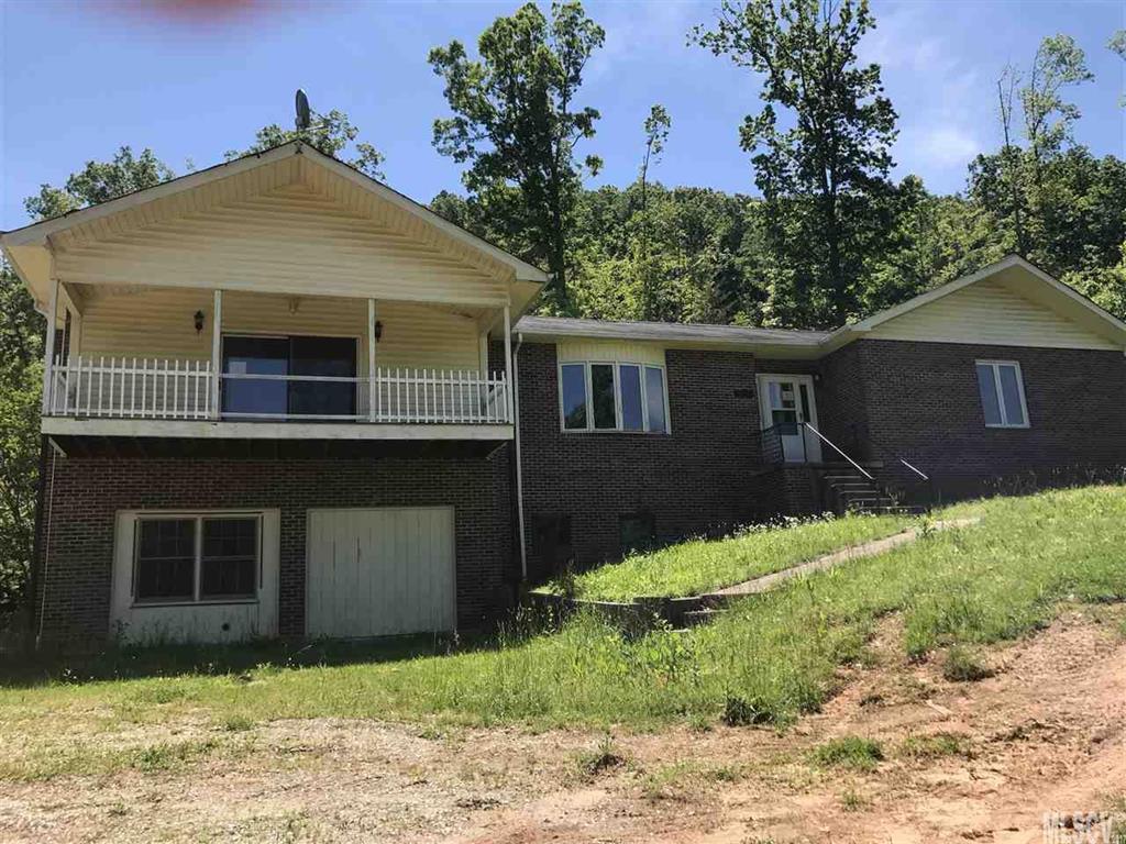1491 Maple Dr., Morganton, NC 28655