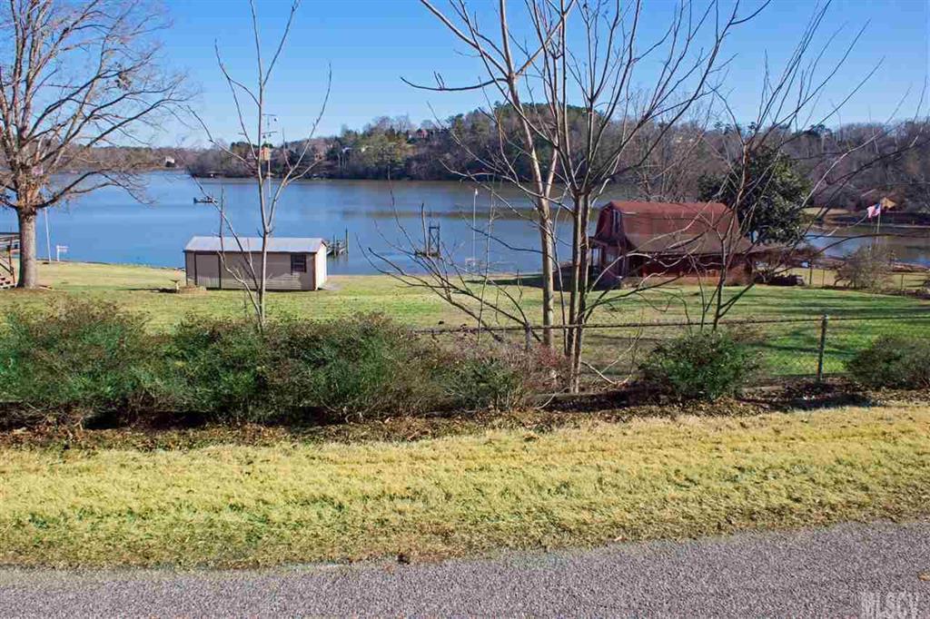 577 Moretz Ct. #7, Hickory, NC 28601