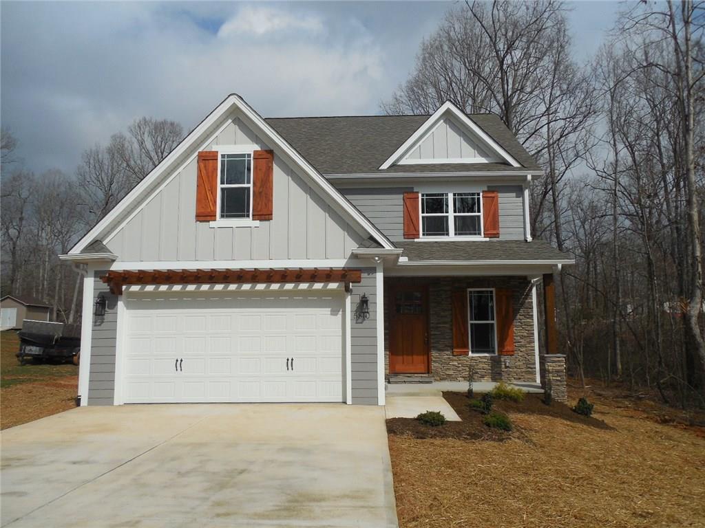 5810 Dwayne Starnes Dr., Hickory, NC 28602