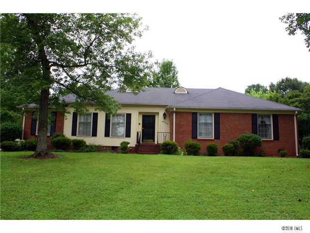 6210 Coach Hill Ln., Charlotte, NC 28212