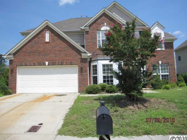 1927 Briarcrest Dr., Charlotte, NC 28269