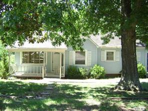 809 Applewood St., Kannapolis, NC 28081