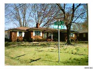 1501 Debbie St., Kannapolis, NC 28083