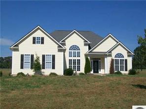 2437 Mintew Cir., Lincolnton, NC 28092