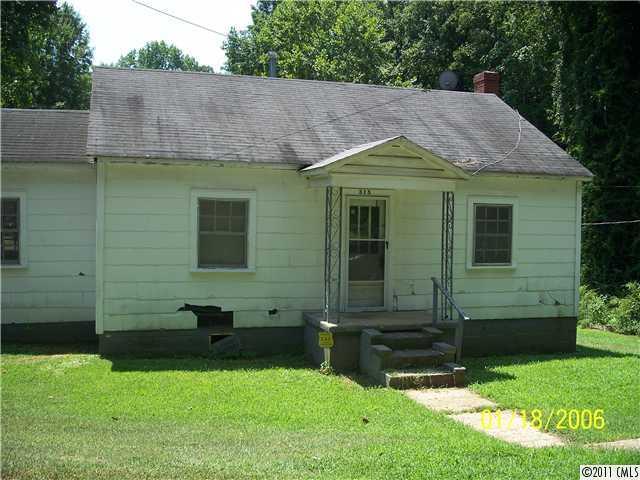 315 Fayetteville Ave., Statesville, NC 28677