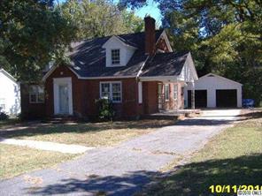 927 Crestmere St., Charlotte, NC 28208