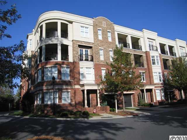 6731 Louisburg Square Ln. #101, Charlotte, NC 28210