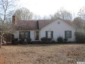 312 N Catawba Cir., Matthews, NC 28104