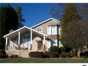 141 Surfside Ln., Mooresville, NC 28117
