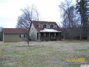 216 Moore Dr., Gastonia, NC 28056