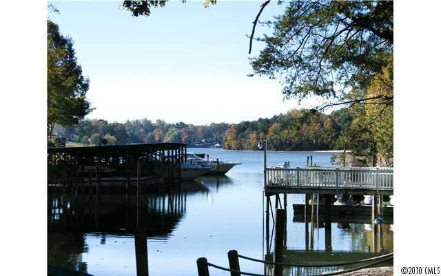 4478 Lake Dr., Sherrills Ford, NC 28673