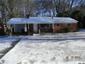 1009 Crestmere Ave., Charlotte, NC 28208