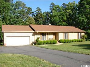 4690 Davidson Rd., Davidson, NC 28036