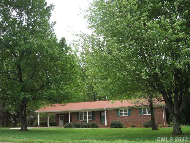 1708 Maple Ln., Lincolnton, NC 28092