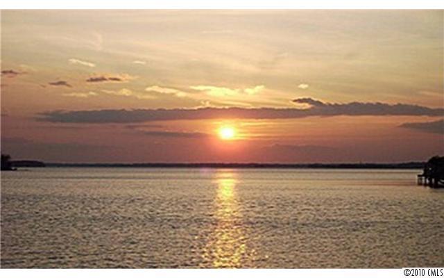 255 Knoxview Ln., Mooresville, NC 28117