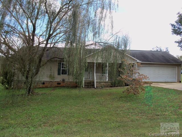 8232 Cedar Bark Street, Hickory, NC 28602