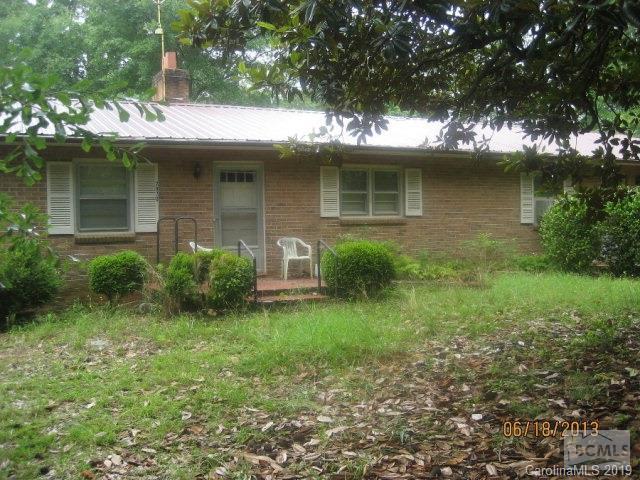 7870 John Martin Dr, Hickory, NC 28601