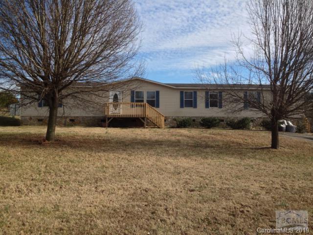 2162 Hunterwood Drive, Hickory, NC 28601
