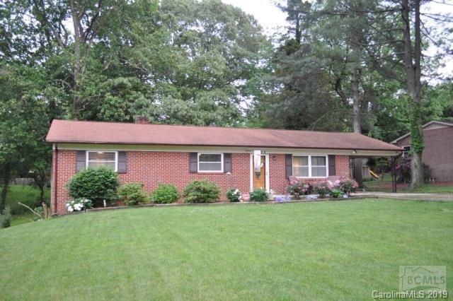 1958 13th St Ne, Hickory, NC 28601