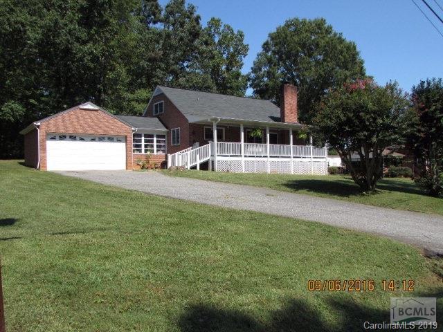 2535 Primrose Dr, Morganton, NC 28655