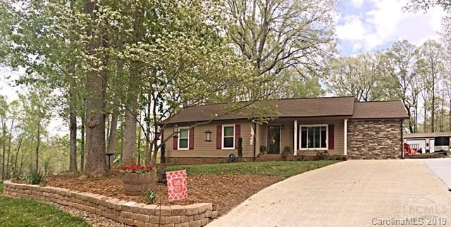 1670 Corral Dr, Hickory, NC 28602