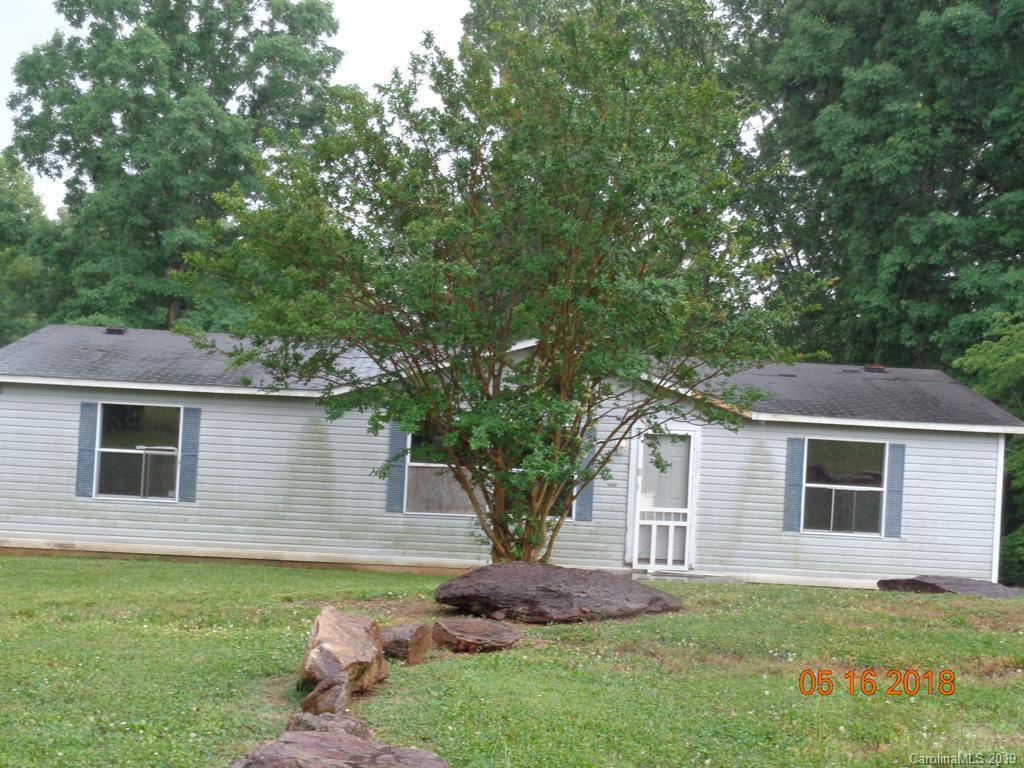 4053 Mamas Garden Dr, Hickory, NC 28602