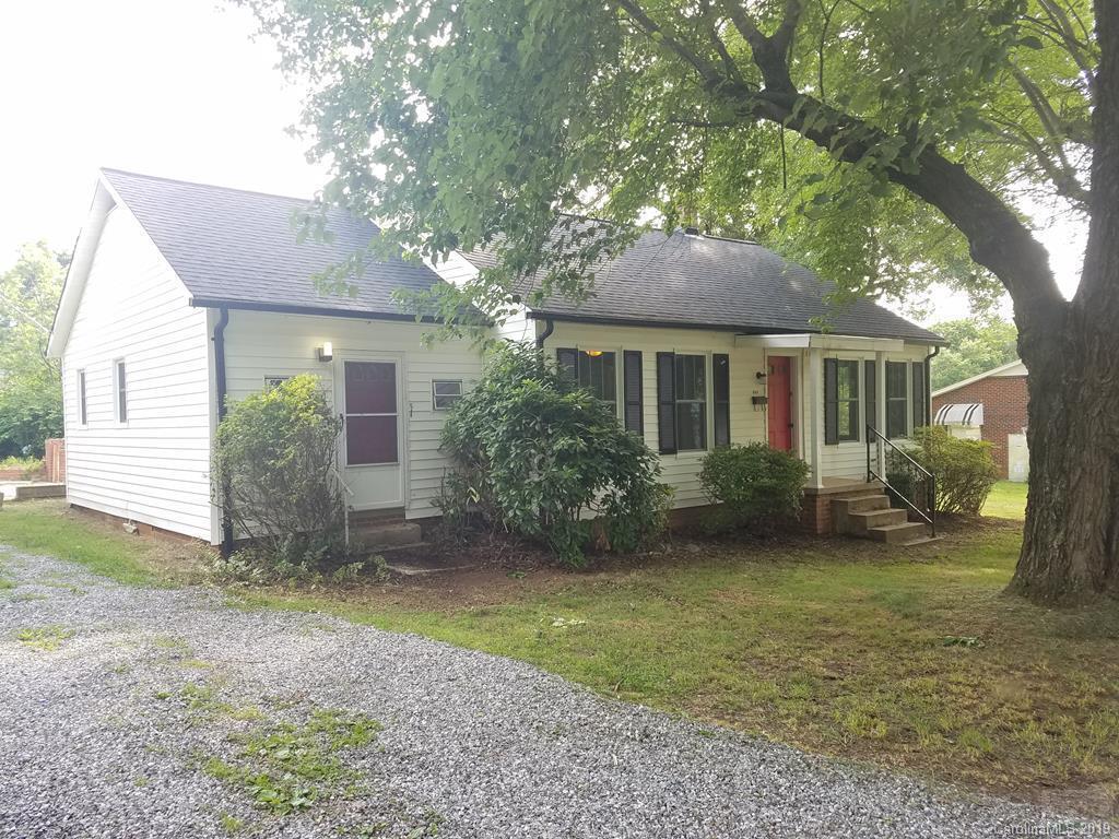 119 20th Ave Nw, Hickory, NC 28601