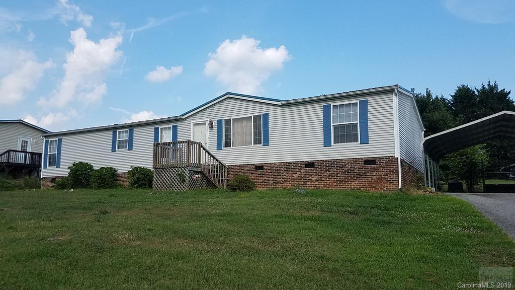 2150 Hunterwood Drive, Hickory, NC 28601