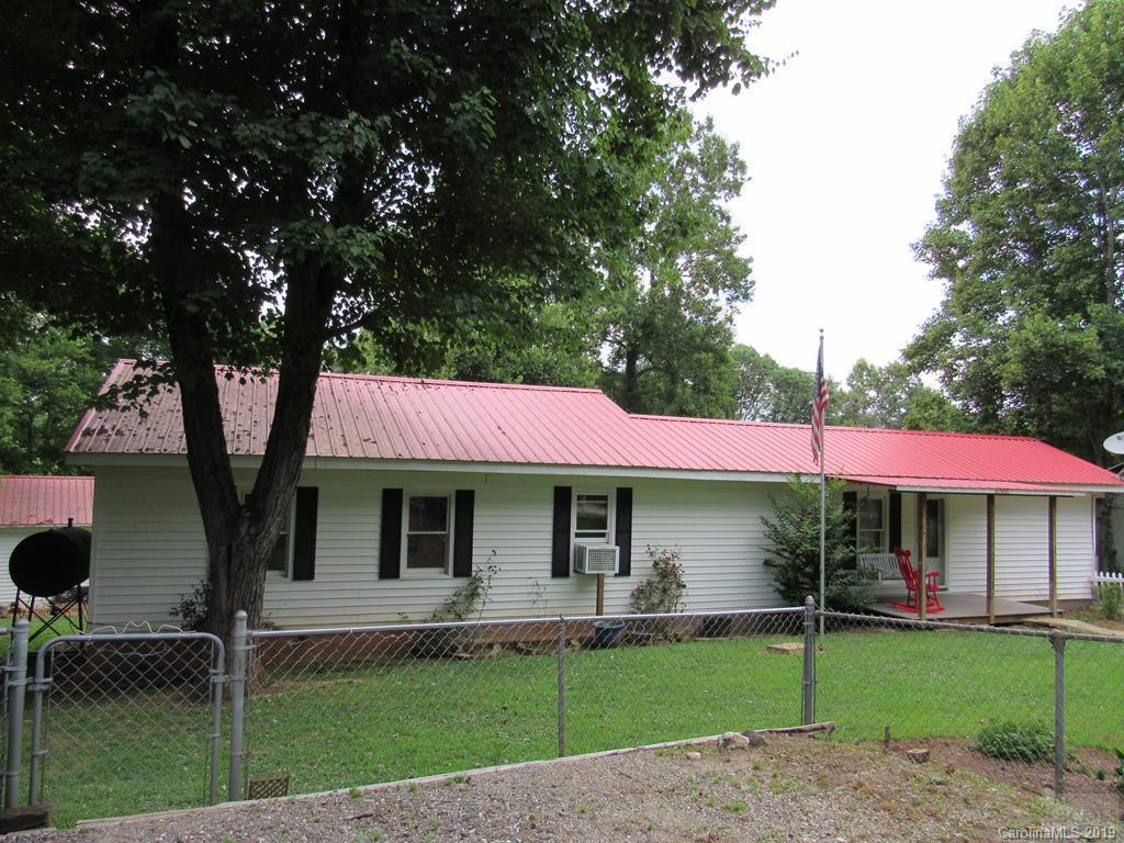 6566 Bryant St, Hickory, NC 28602