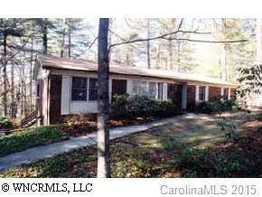 163 Haywood Knolls Dr., Hendersonville, NC 28791