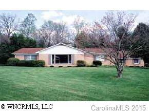 114 Hawthorne Dr., Hendersonville, NC 28739