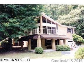 12 Dogwood Dr., Hendersonville, NC 28791