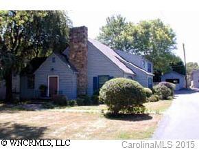 668 Lakeshore Dr., Asheville, NC 28804