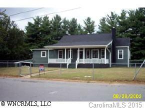 27 Kentucky Dr., Asheville, NC 28806