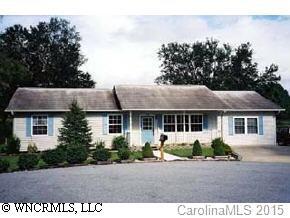 3 Circle Ln., Etowah, NC 28729