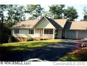 4 Friarsgate Dr., Candler, NC 28715