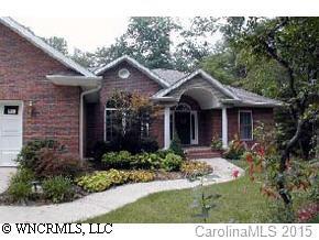 102 Cherry Blossom Ln., Hendersonville, NC 28791