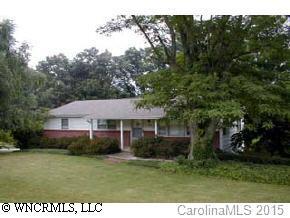 156 Fairview Ave., Hendersonville, NC 28792