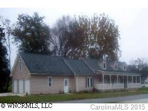 200 Blue Herron, Hendersonville, NC 28791