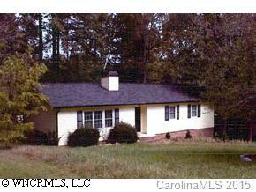 410 Comet Dr., Hendersonville, NC 28739