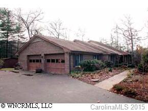 106 Robincrest Dr., Hendersonville, NC 28791