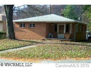 1921 Arlington Pl., Hendersonville, NC 28739