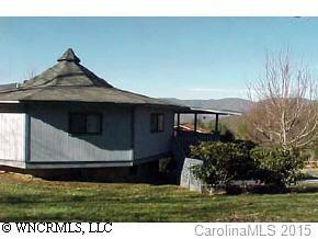 23 Thornapple Ln., Waynesville, NC 28786