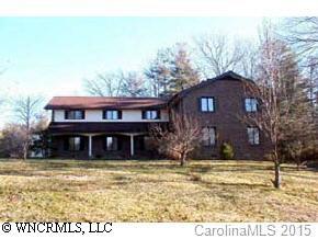 111 Rockwood Ln., Hendersonville, NC 28792