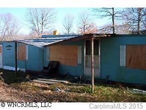 233 Bell Ave., East Flat Rock, NC 28726