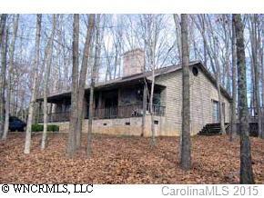 22 English Pl., Candler, NC 28715