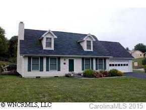 10 Orchard Pl., Weaverville, NC 28787