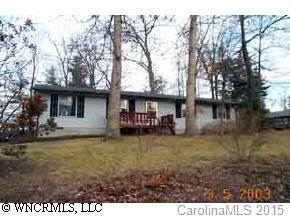 111 Woodcrest Ln., Flat Rock, NC 28731