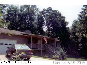 328 Fountain Trace Dr., Hendersonville, NC 28739