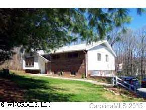 385 Overhill Dr., Hendersonville, NC 28792